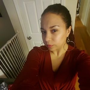 Meet your Posher, Ana